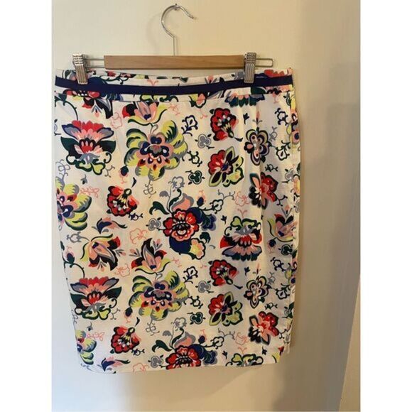 Boden Skirt  - Picture 1 of 3